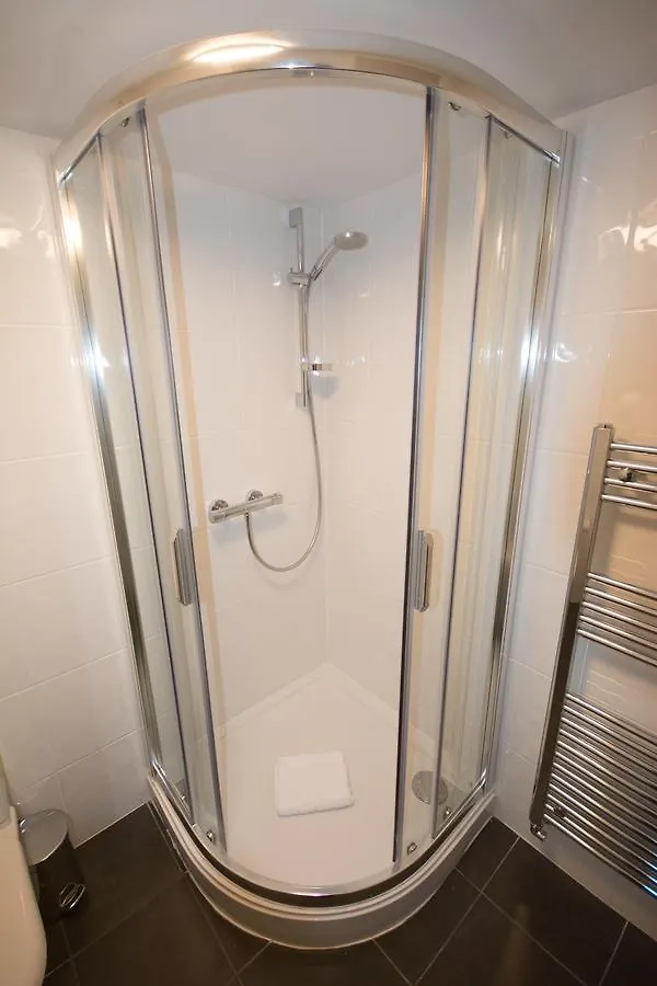 Rooms At Gpo Edinburgh 3*,